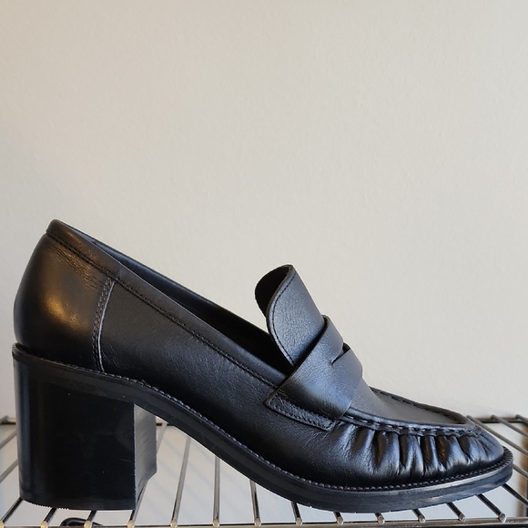 Aquatalia Black Leather Loafers with Moccasin Stitching - Picture 1 of 11